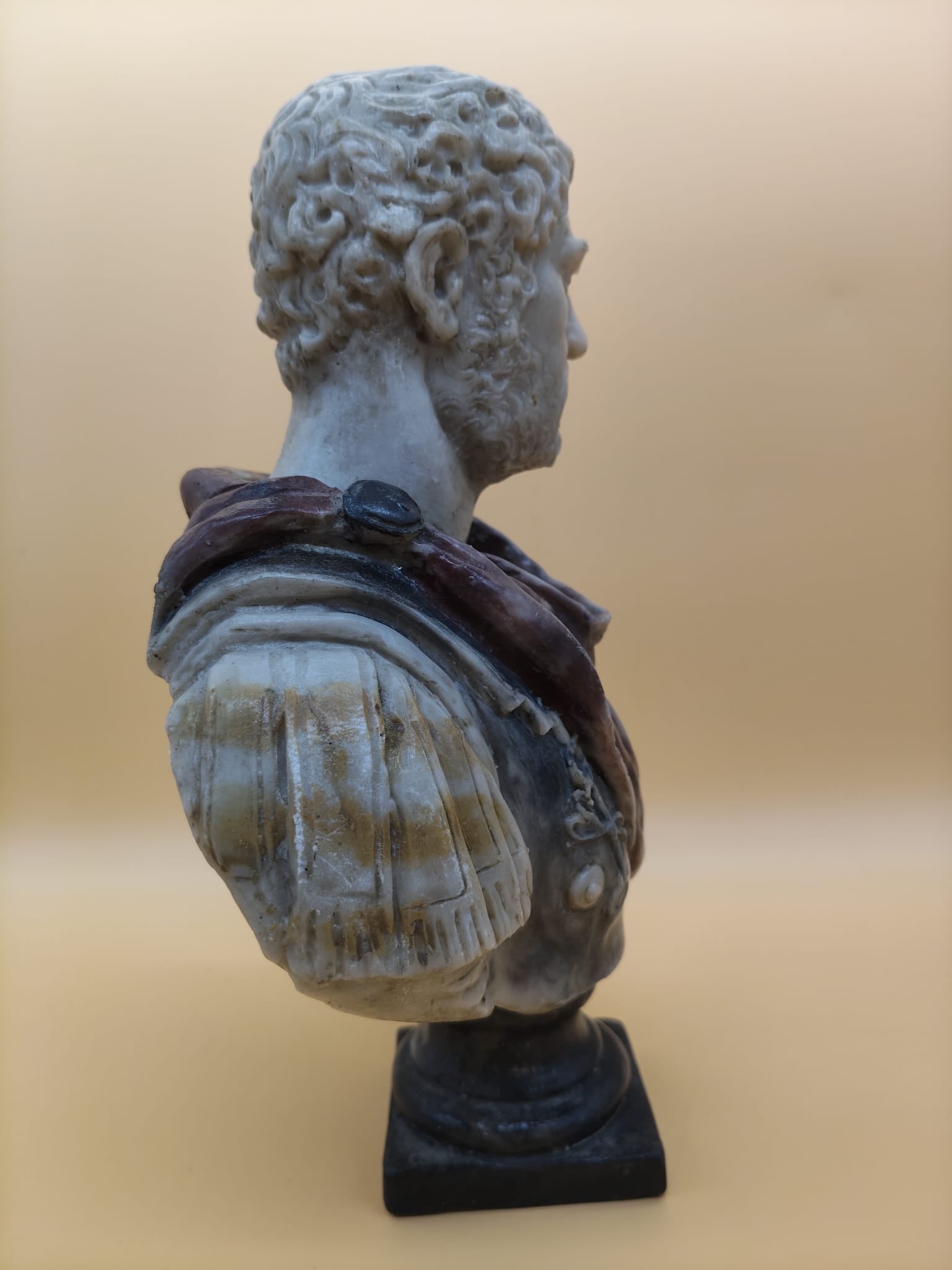 Busto romano de emperador Caracalla